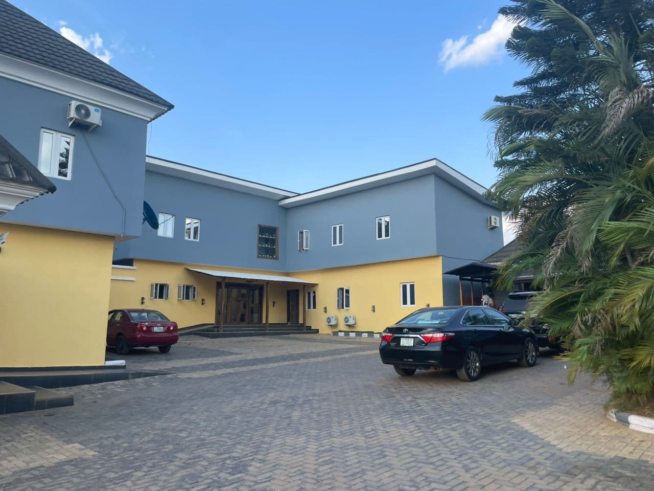 Albertville Luxury Rooms Hotel, the best hotel in Ilesha, Osun State Nigeria