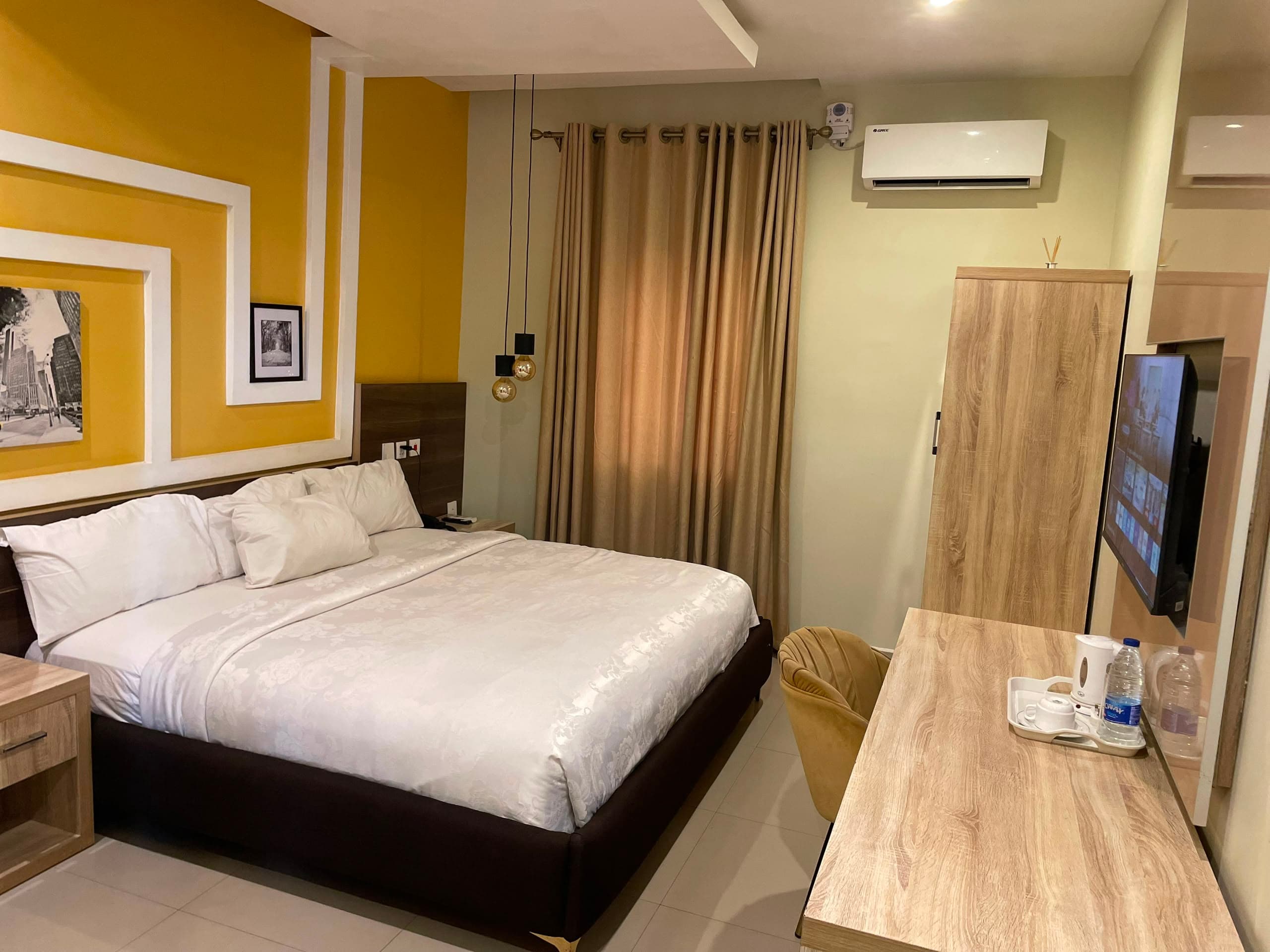Superior Queen Room
