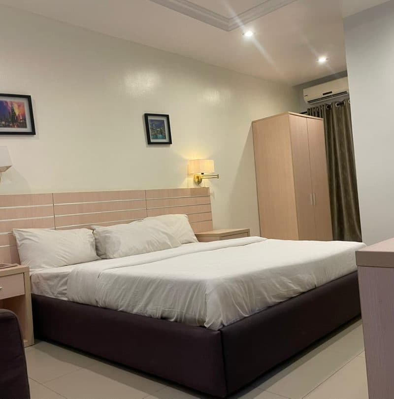 Albertville Luxury Rooms — 44