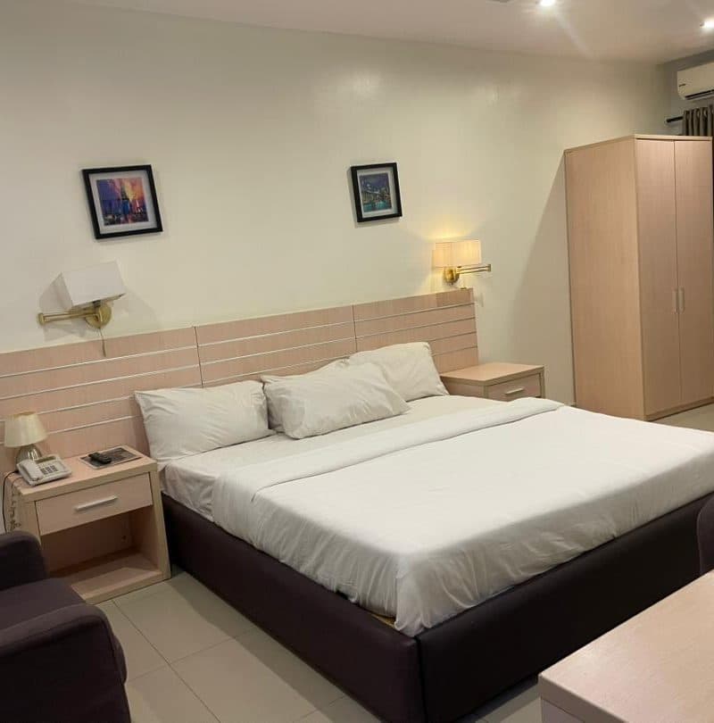 Albertville Luxury Rooms — 52